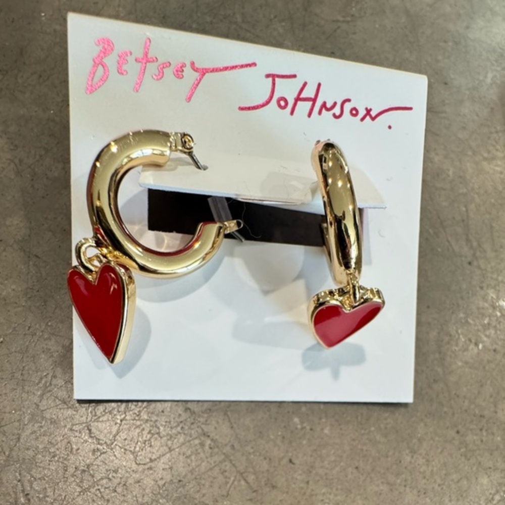 Betsey Johnson Gold Red Heart Hoop Earrings❤️super cute , comfy, & oh so cool 😎!